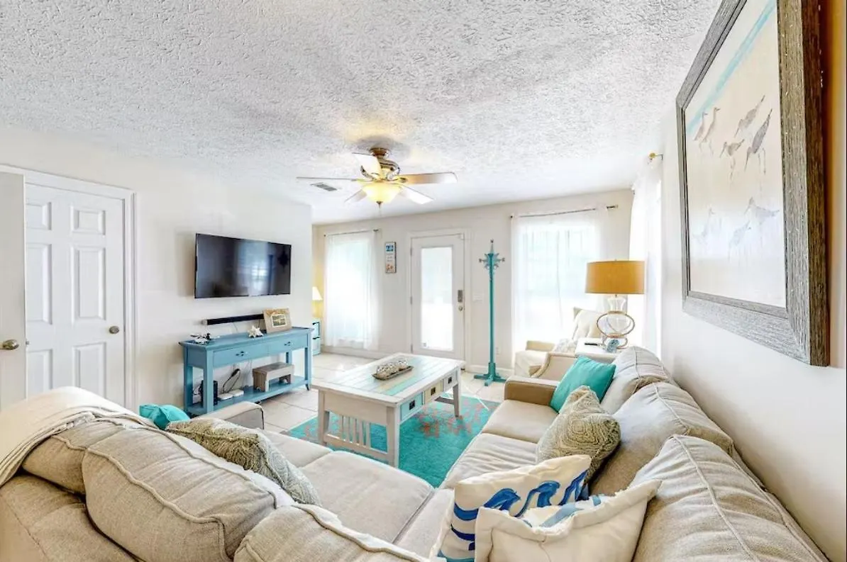 Holiday home Charming 2 Bedroom Beach Cottage, Free Daily Activities Included, Sleeps 8, Quiet! Home Panama City Beach United States
