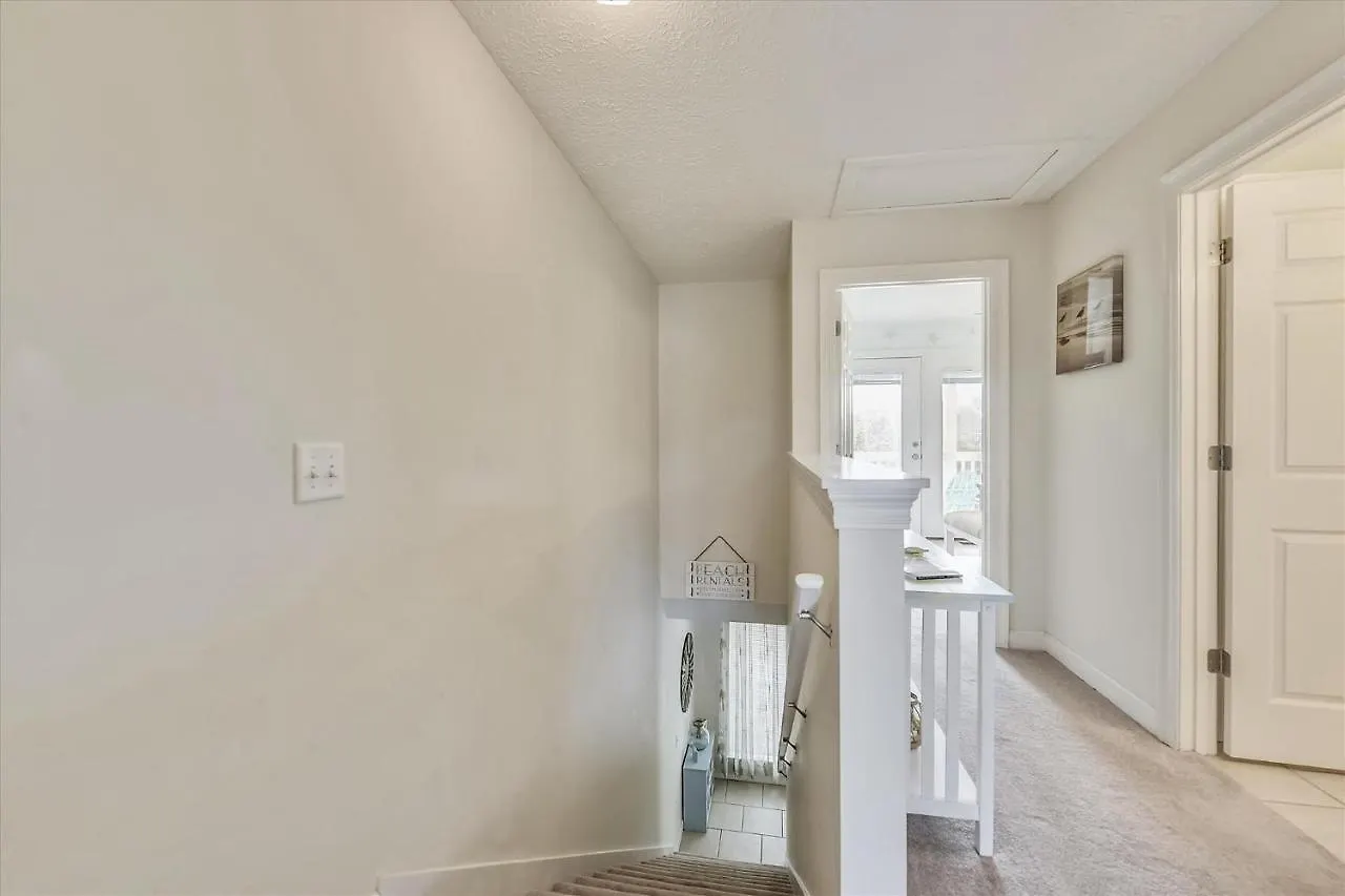 Charming 2 Bedroom Beach Cottage, Free Daily Activities Included, Sleeps 8, Quiet! Home Panama City Beach 0*,  United States